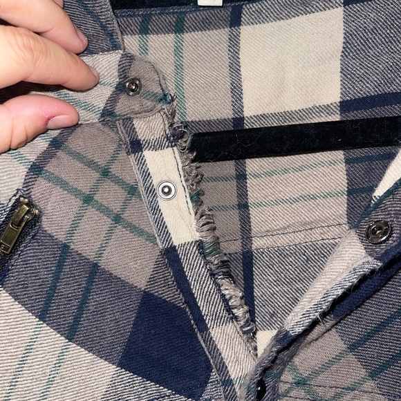 GILDED Intent By Buckle Brown Green Blue Flannel Raw Edge Snap Up Size Medium - Picture 5 of 13